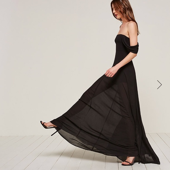 Reformation Dresses & Skirts - Annora dress by Reformation